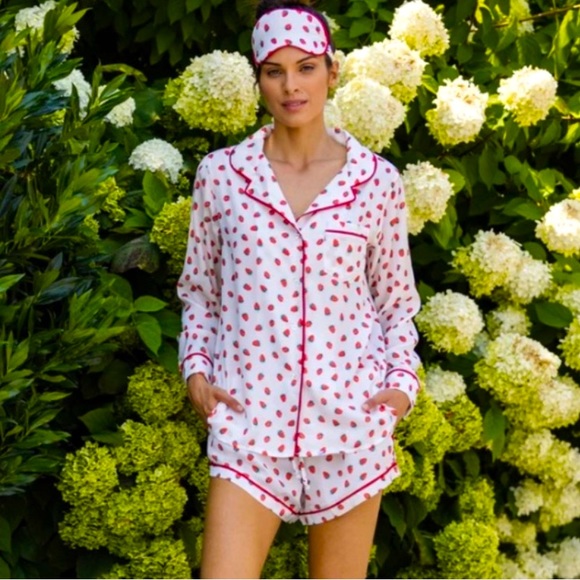 REVOLVE Other - REVOLVE Plush SILKY PAJAMA + EYE MASK SET, STRAWBERRY PRINT